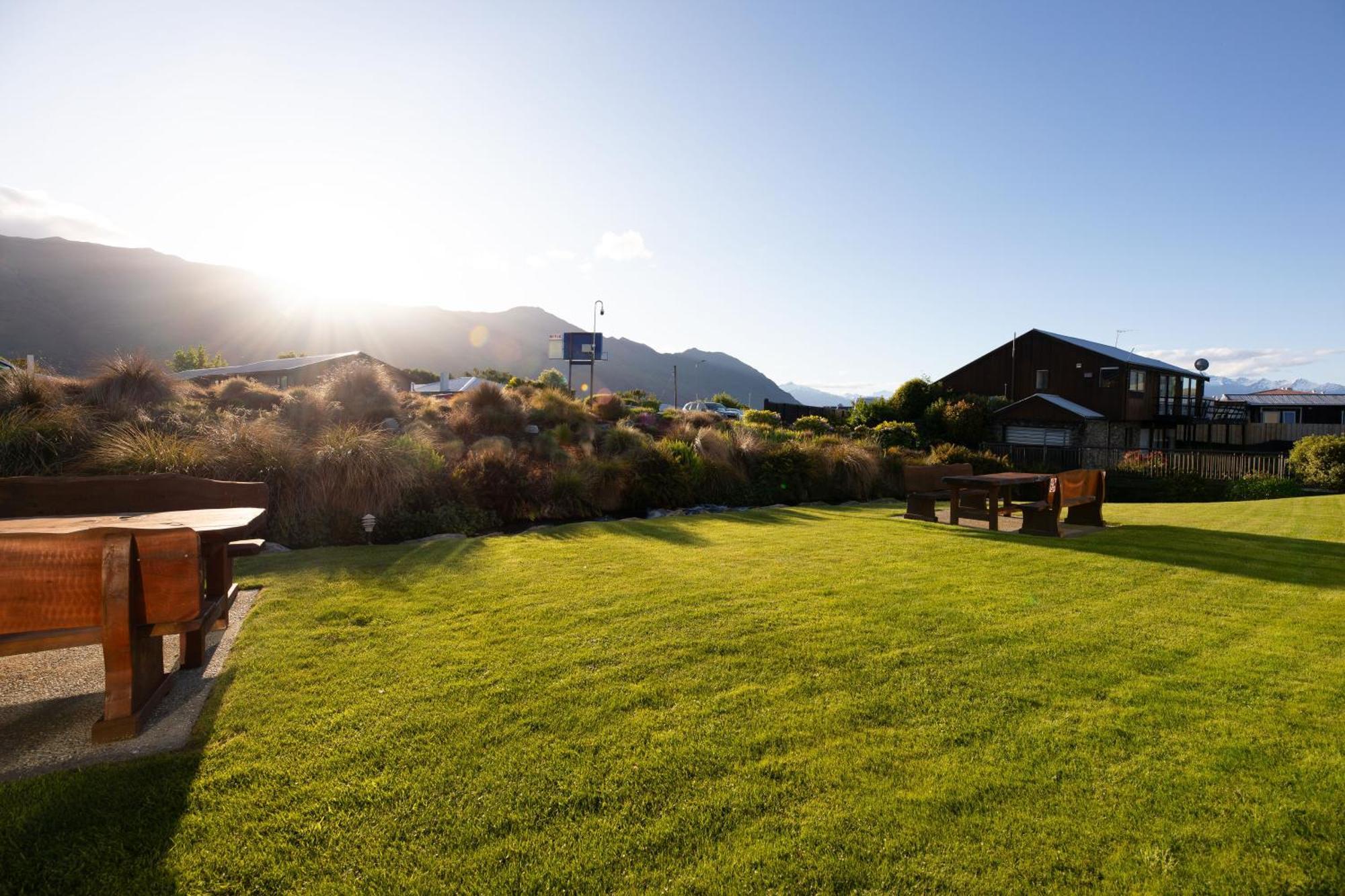 Clearbrook Motel & Serviced Apartments Wanaka Esterno foto