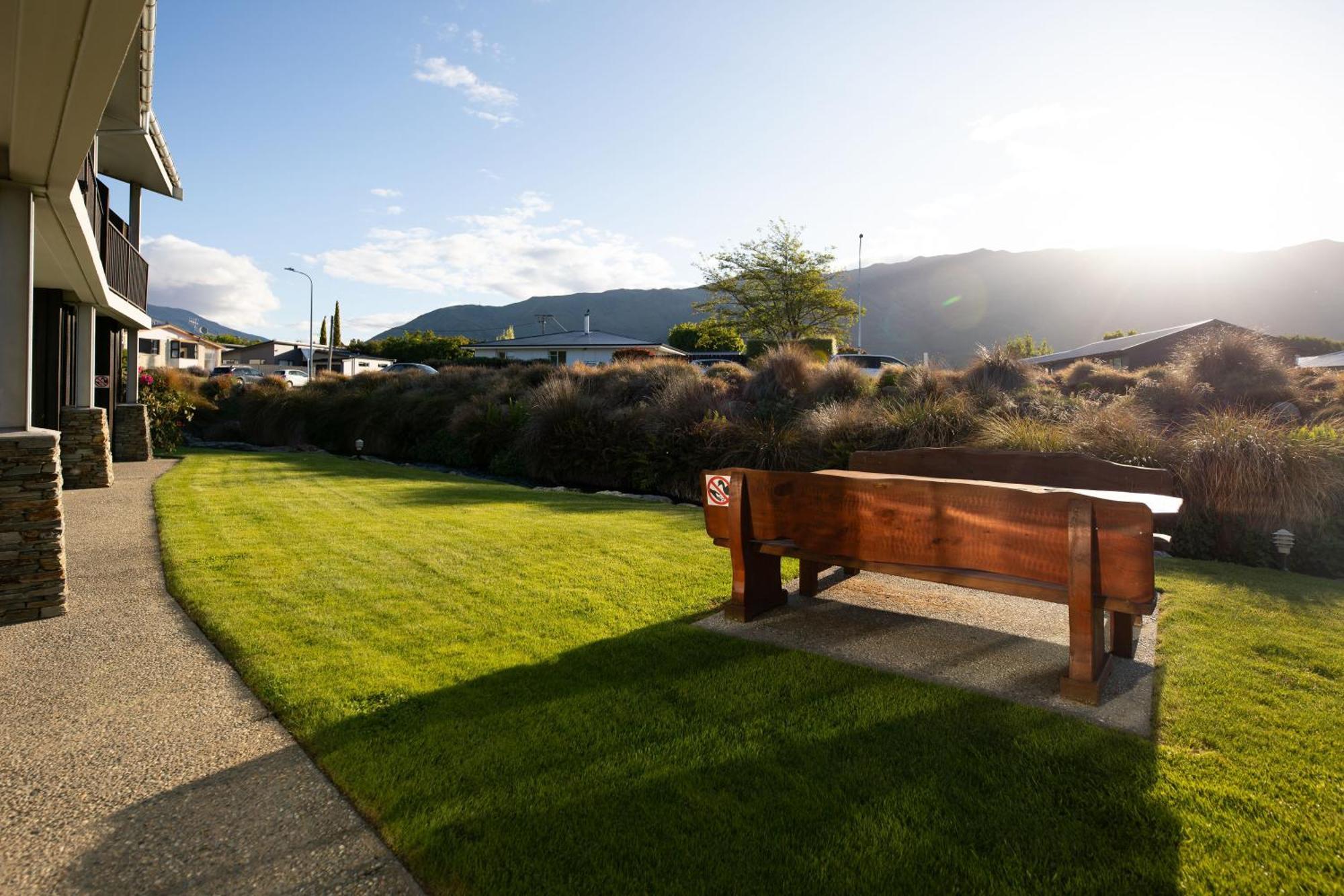 Clearbrook Motel & Serviced Apartments Wanaka Esterno foto