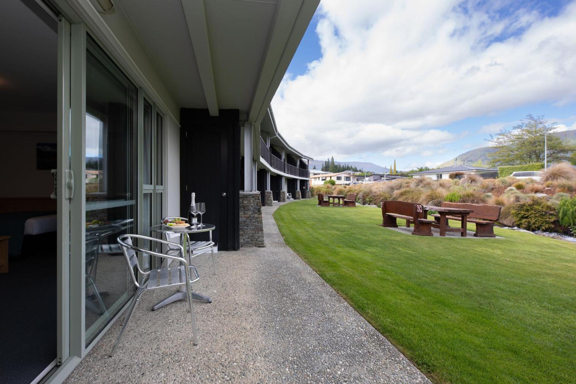 Clearbrook Motel & Serviced Apartments Wanaka Esterno foto