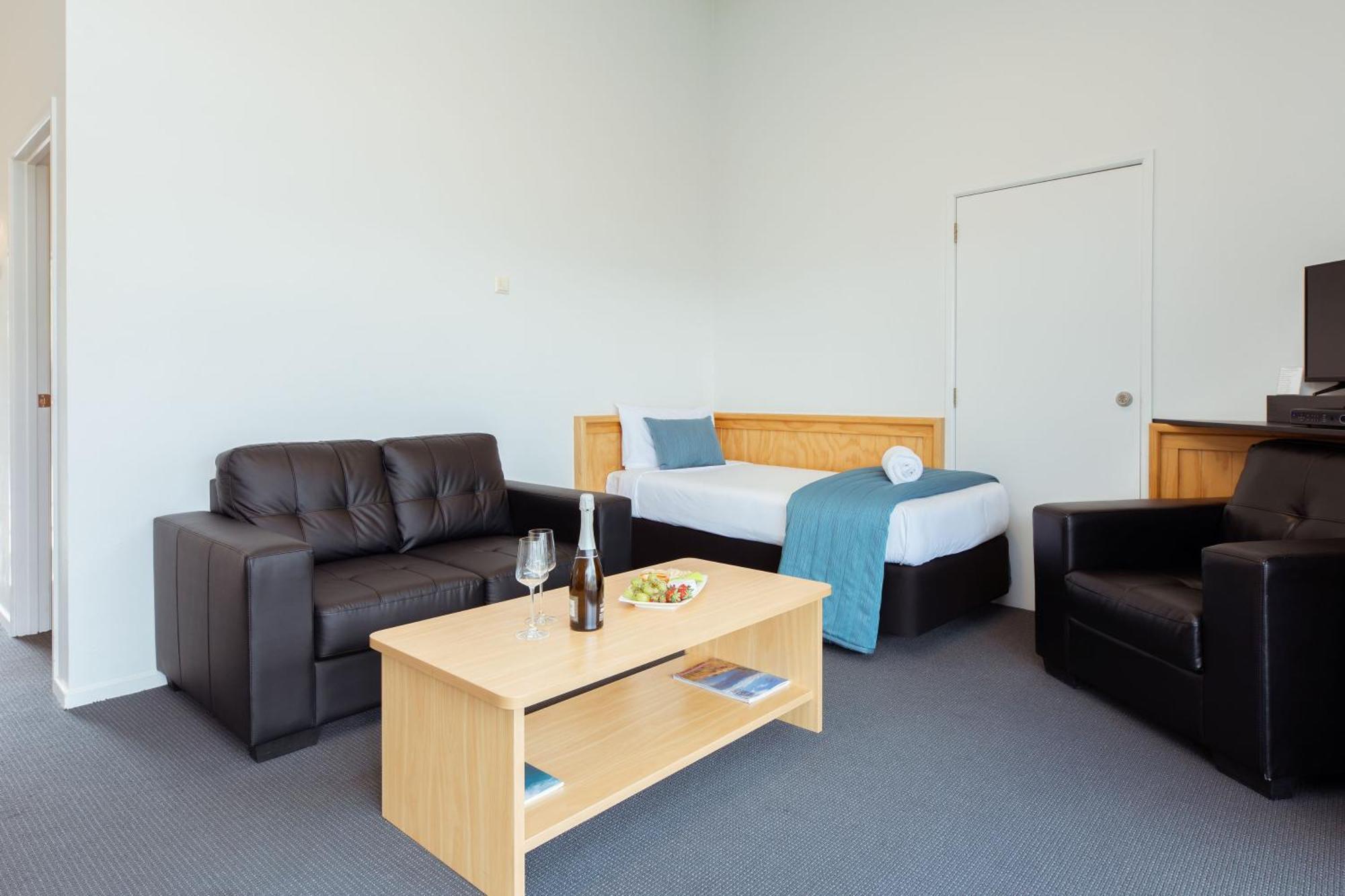 Clearbrook Motel & Serviced Apartments Wanaka Esterno foto