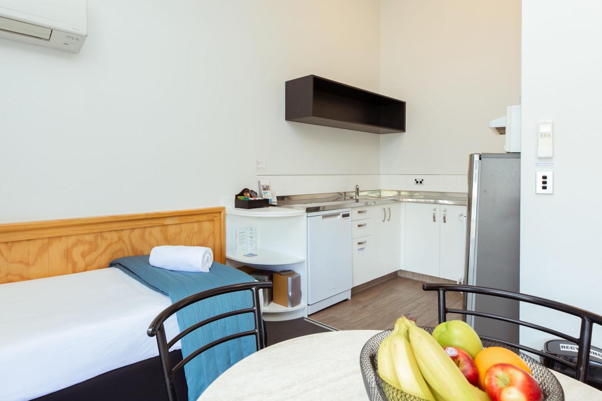 Clearbrook Motel & Serviced Apartments Wanaka Esterno foto