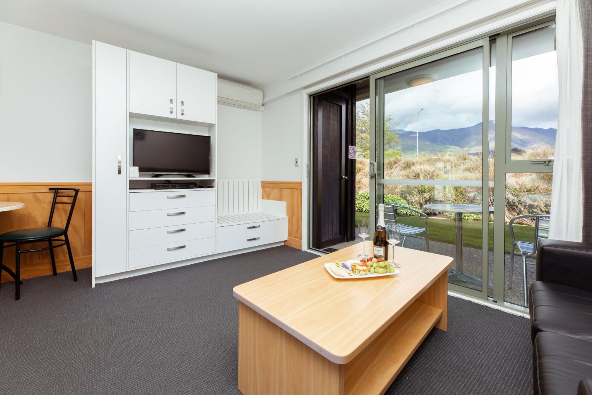 Clearbrook Motel & Serviced Apartments Wanaka Esterno foto