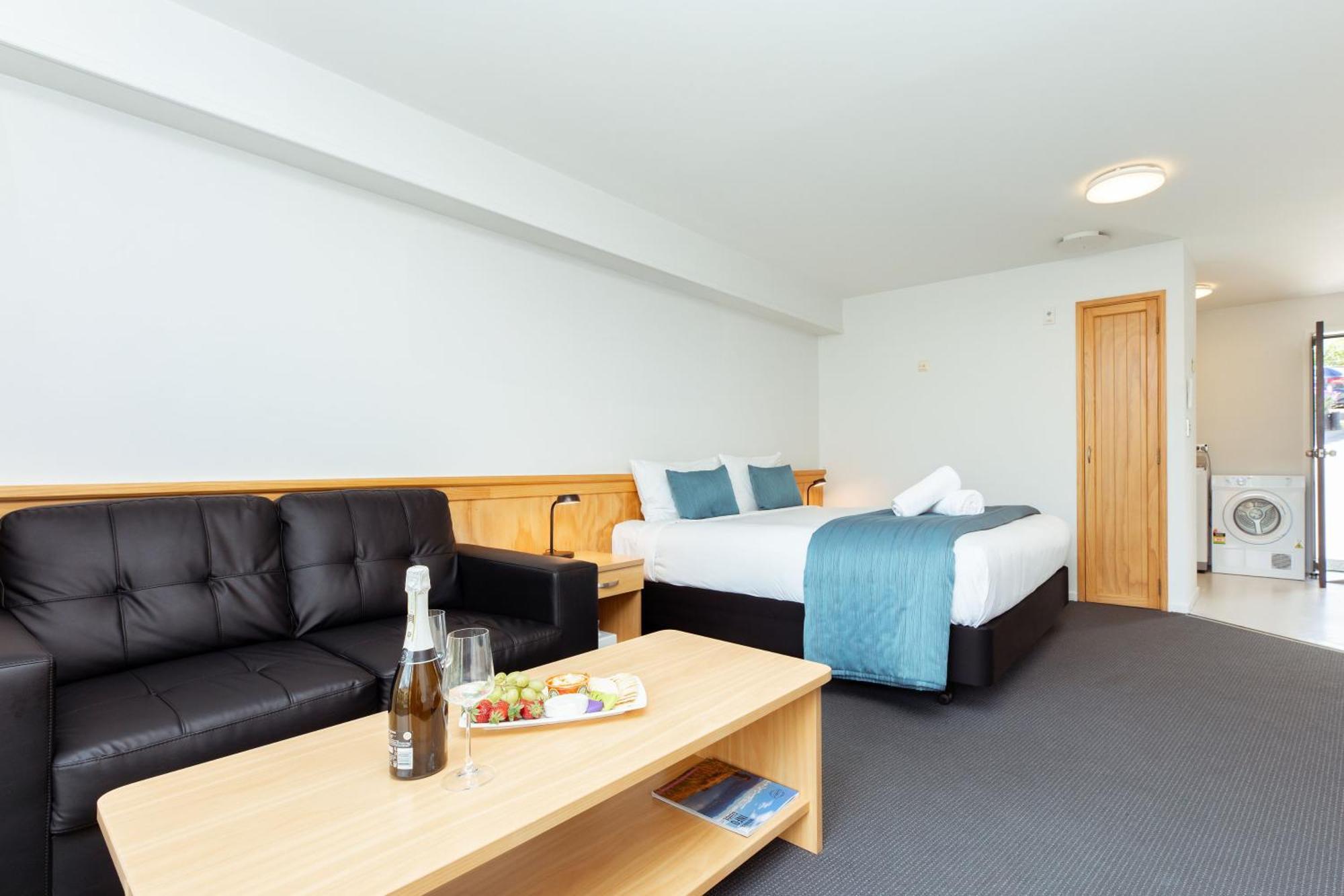 Clearbrook Motel & Serviced Apartments Wanaka Esterno foto