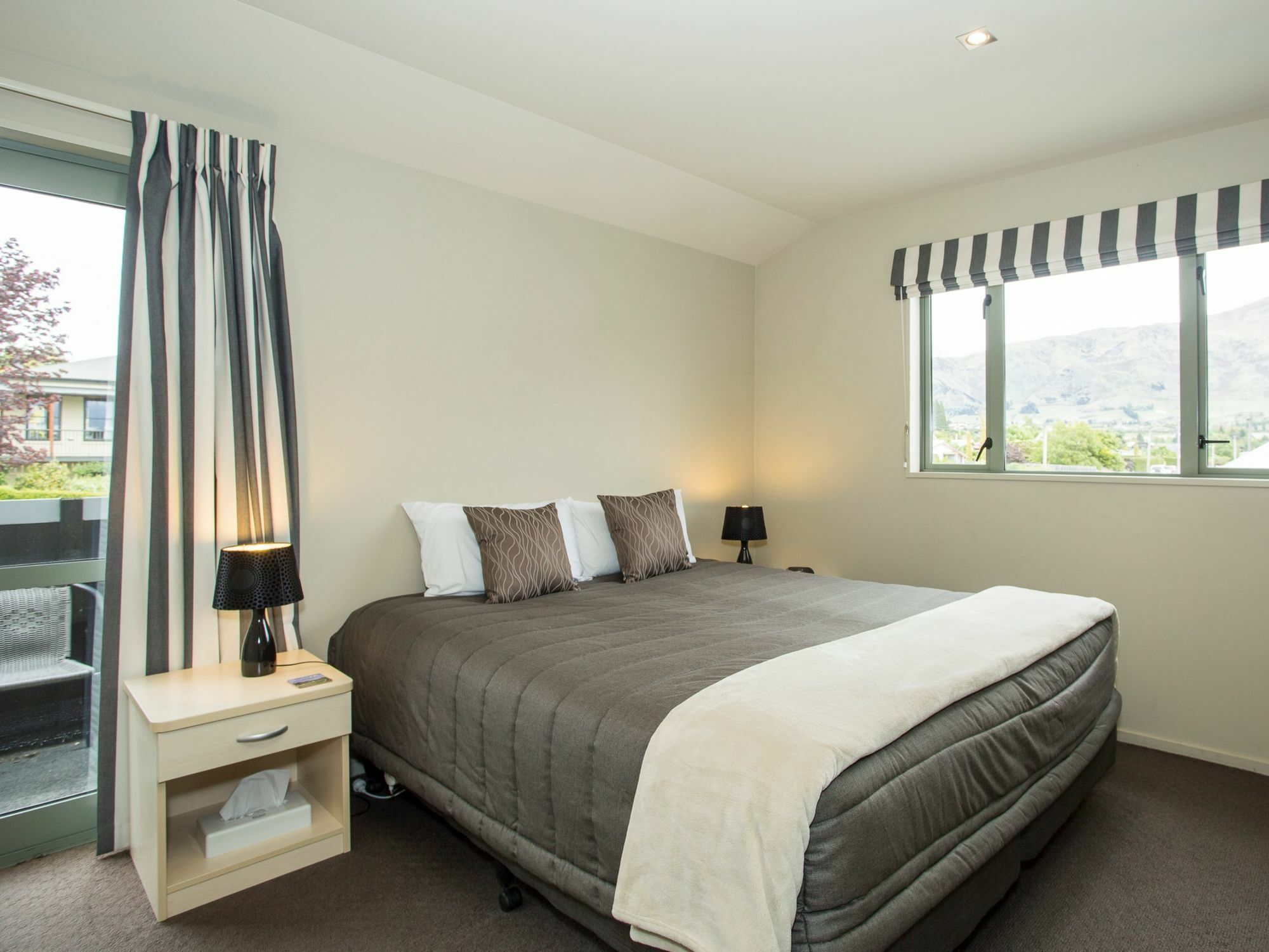 Clearbrook Motel & Serviced Apartments Wanaka Esterno foto